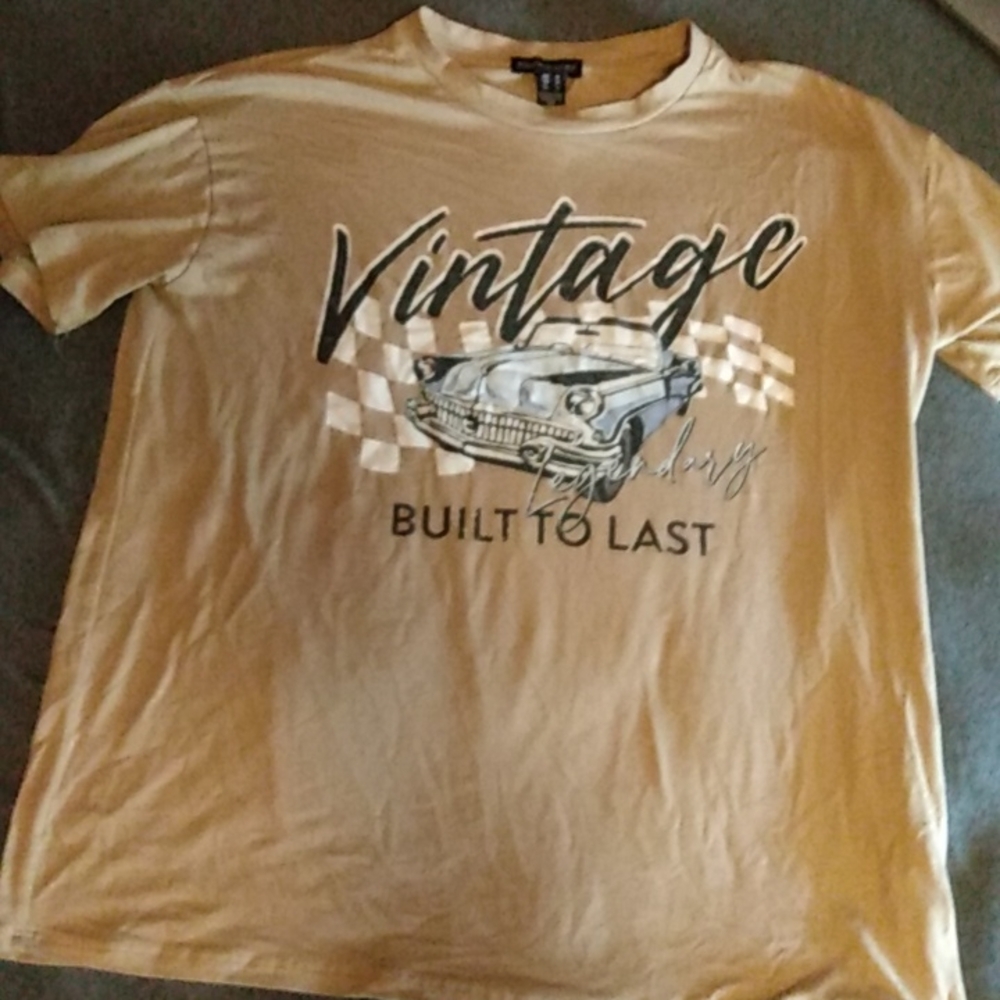 Streetwear Society Tan Short Sleeve Tee Vintage Graphic